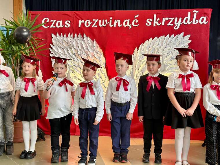 Ślubowanie i Pasowanie na Ucznia klasy pierwszej