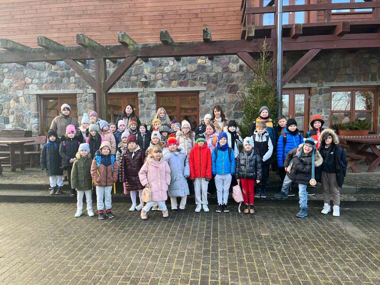 Świąteczne tradycje i warsztaty bożonarodzeniowe