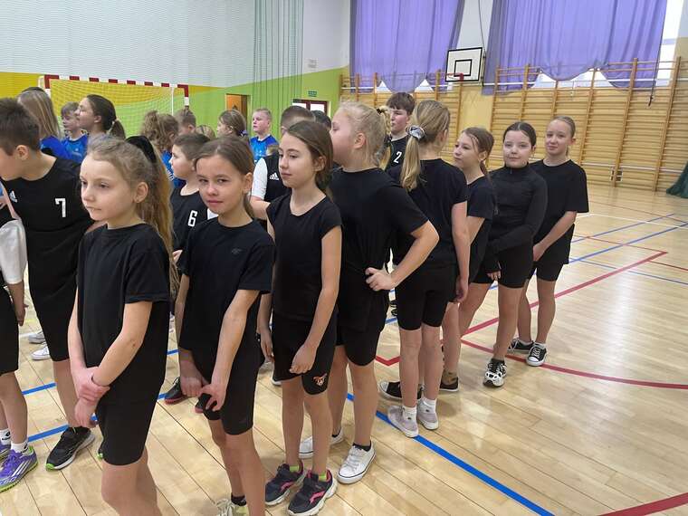 Zawody gminne w „Dwa ognie” 