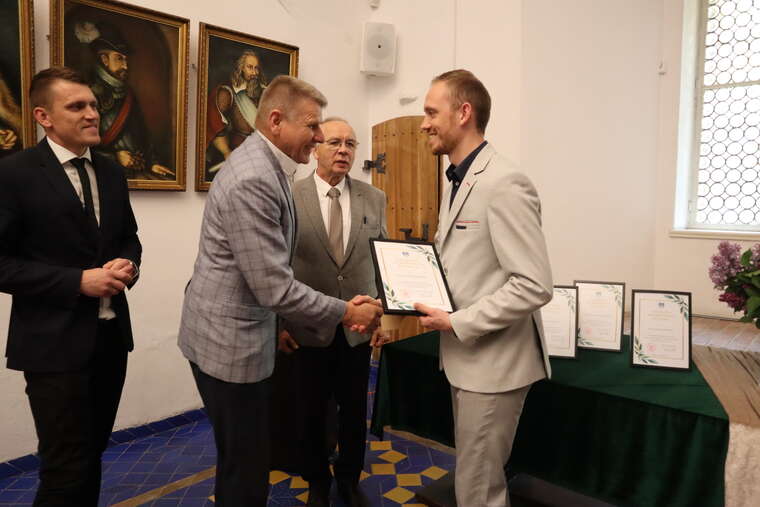 Pan Krzysztof Jachyra doceniony przez burmistrza